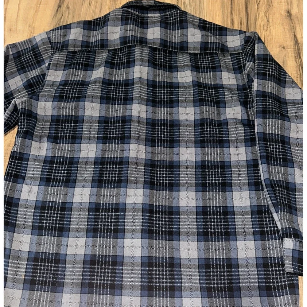 Vintage Northwest Territory Blue Plaid‎ Button Down Flannel With Chest Pockets